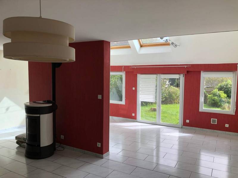 Maison de 4 chambres avec garage et remise PLOUDANIEL